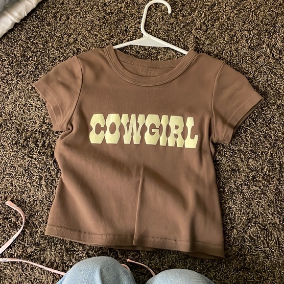 Brandy Melville Tops Brandy Melville Cowboy Tee Poshmark